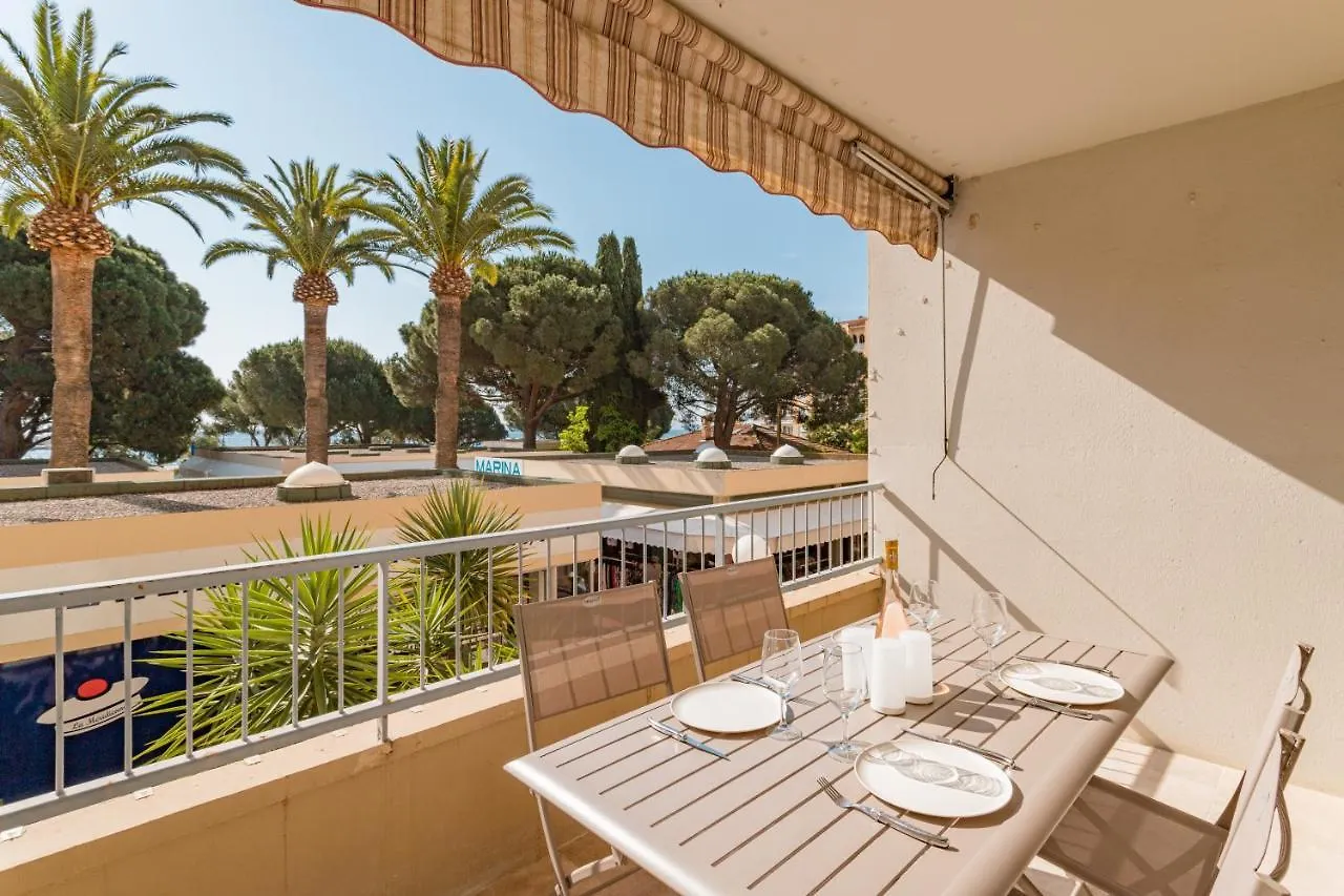 Magnifique appartement Vue Mer au centre du Lavandou Le Lavandou