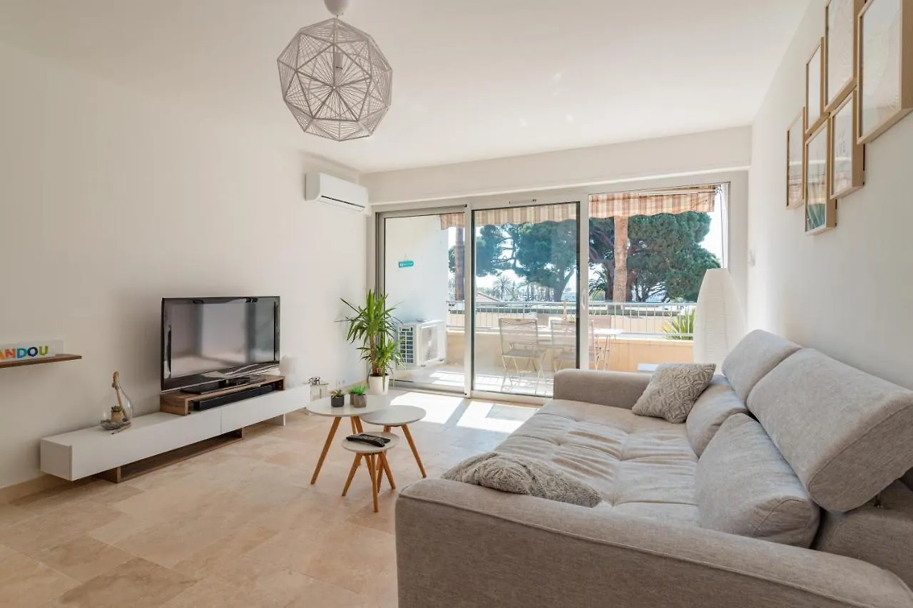 Magnifique Appartement Vue Mer Au Centre Du Lavandou Le Lavandou 0*,