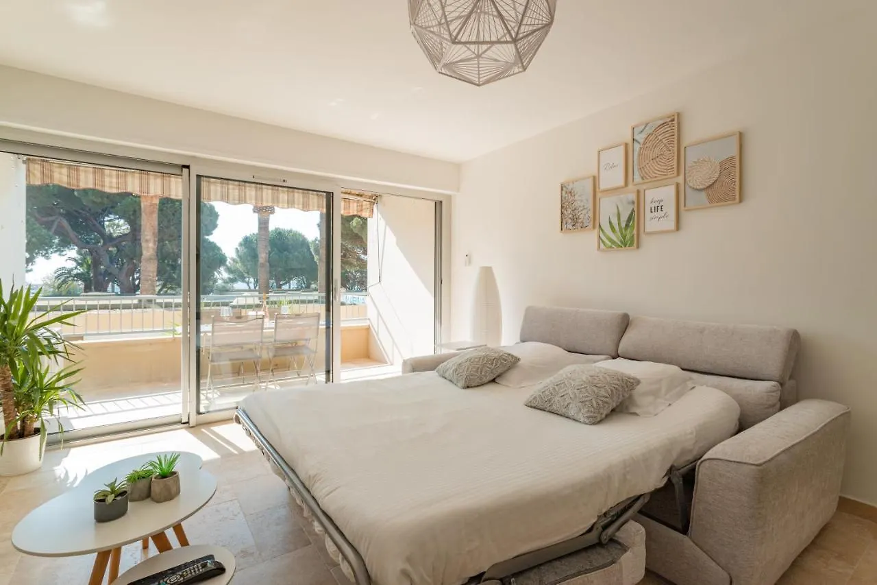 Apartment Magnifique Appartement Vue Mer Au Centre Du Lavandou Le Lavandou France